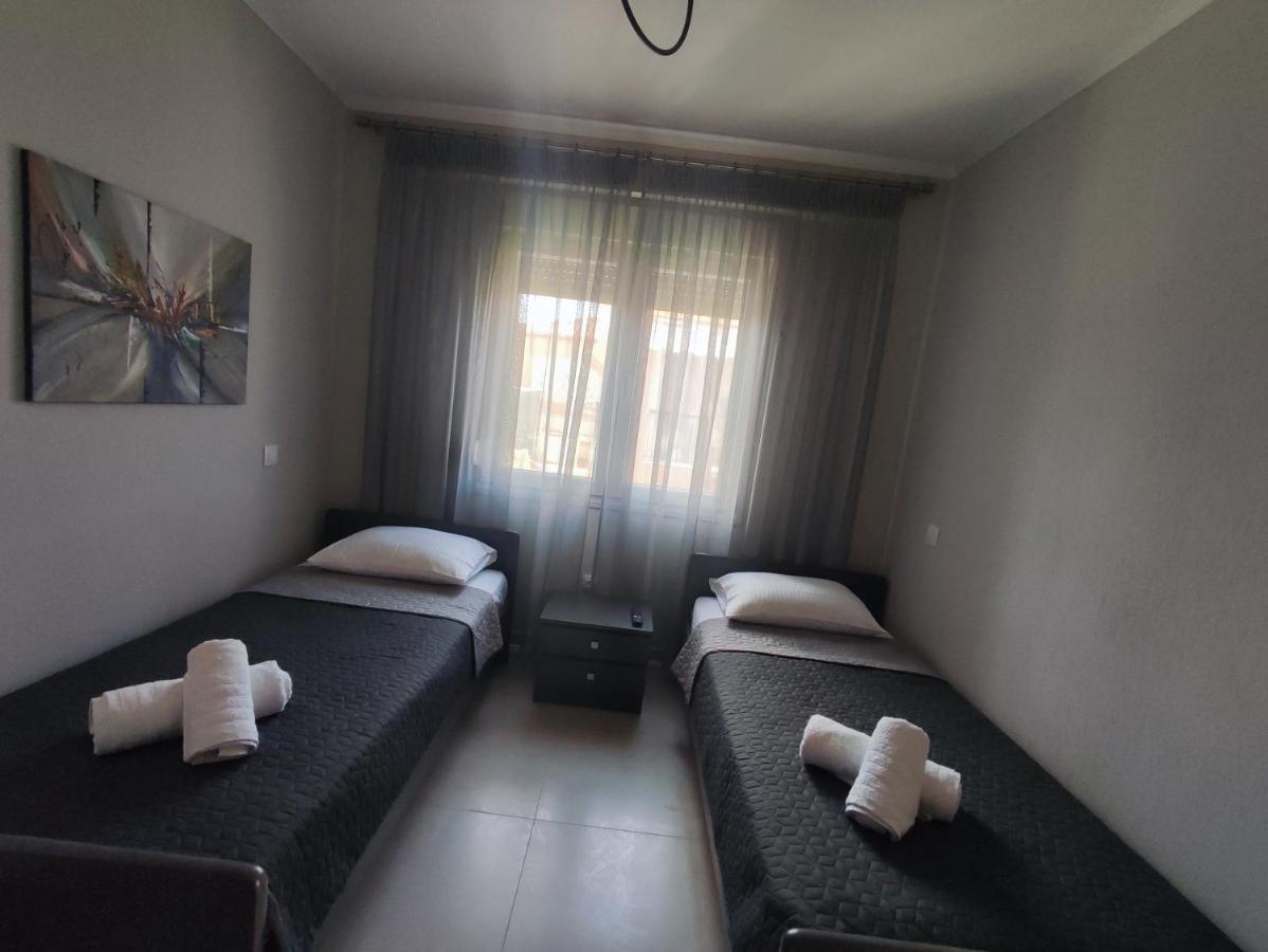 A & F Apartments - Ari'S House Kalyves Polygyrou المظهر الخارجي الصورة